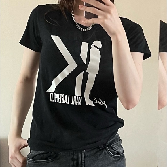 Black graphic t shirt - Picture 1 of 1